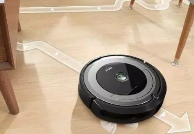 iRobot Roomba 690 Robot Vacuum.